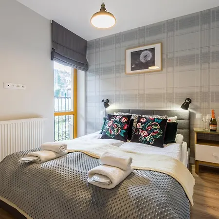 Bory6a & Free Parking