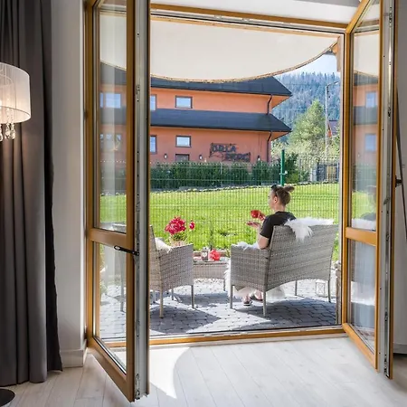 Bory6a & Free Parking דירה