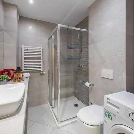 Bory6a & Free Parking Apartamento