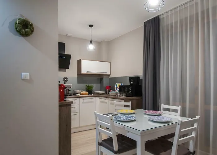 Bory6a & Free Parking Apartment